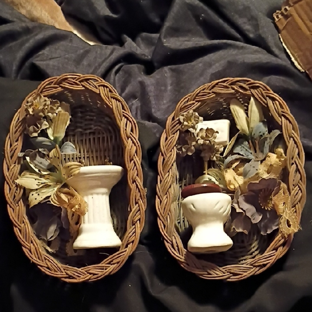 Decorative Wicker Wall Baskets with Floral Accents